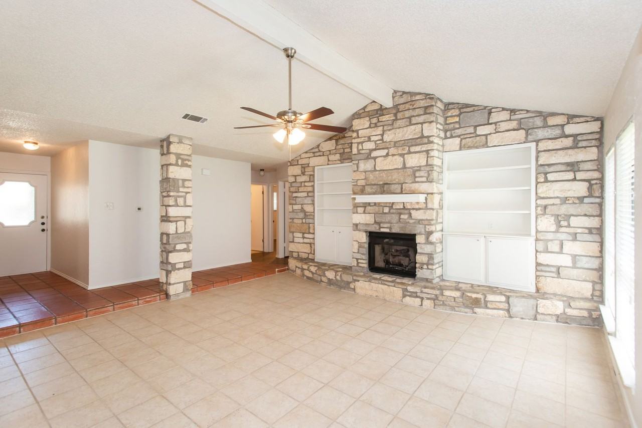 5811 Cannon Mountain Dr - Photo 4 of 35