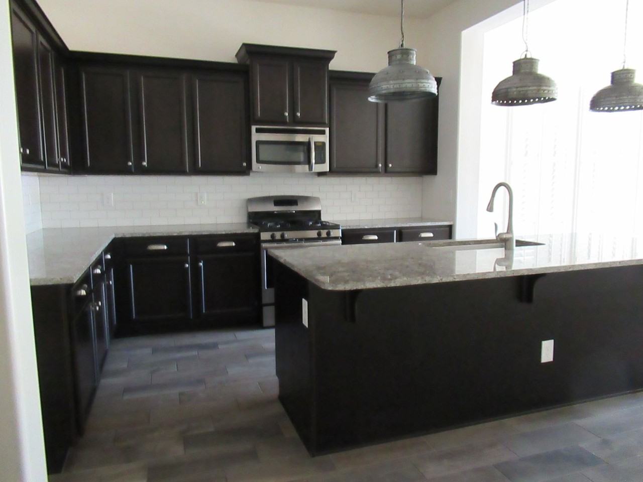 10559 E Monterey Ave - Photo 3 of 17