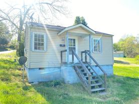 801 Oval St - Photo 1 of 1