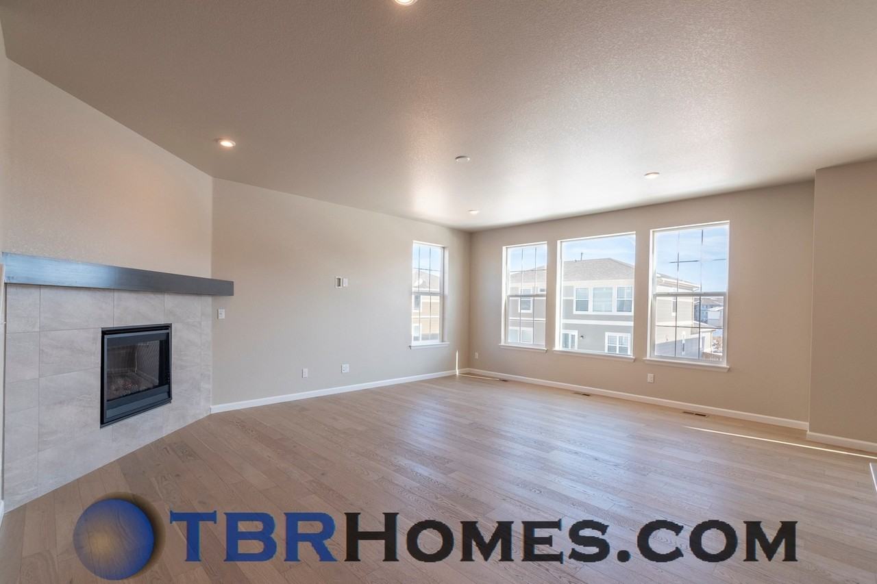 9521 Market Dr - Photo 4 of 24