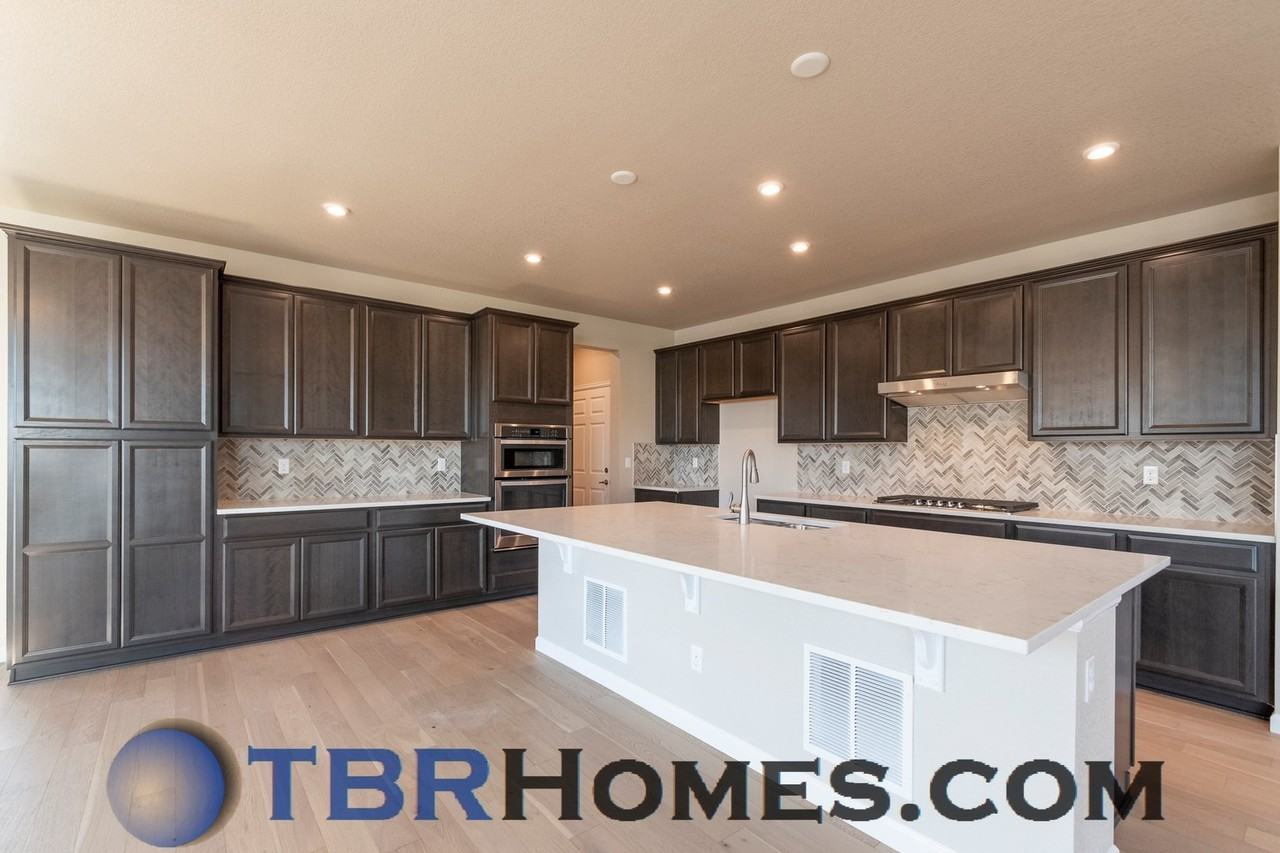 9521 Market Dr - Photo 5 of 24