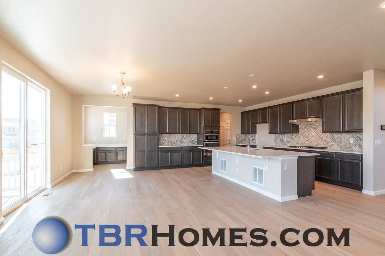 9521 Market Dr - Photo 6 of 24