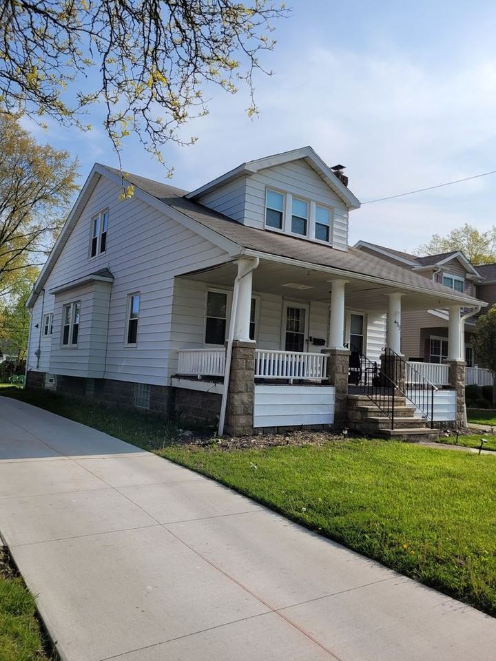 4397 Ardmore Rd - Photo 4 of 16