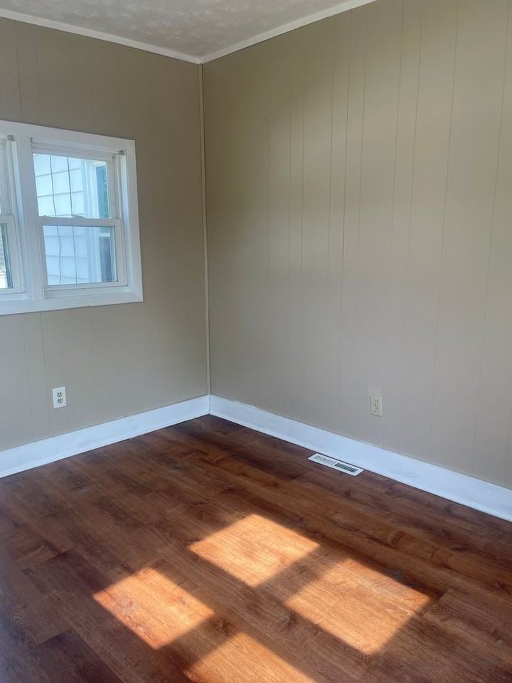 4397 Ardmore Rd - Photo 5 of 16