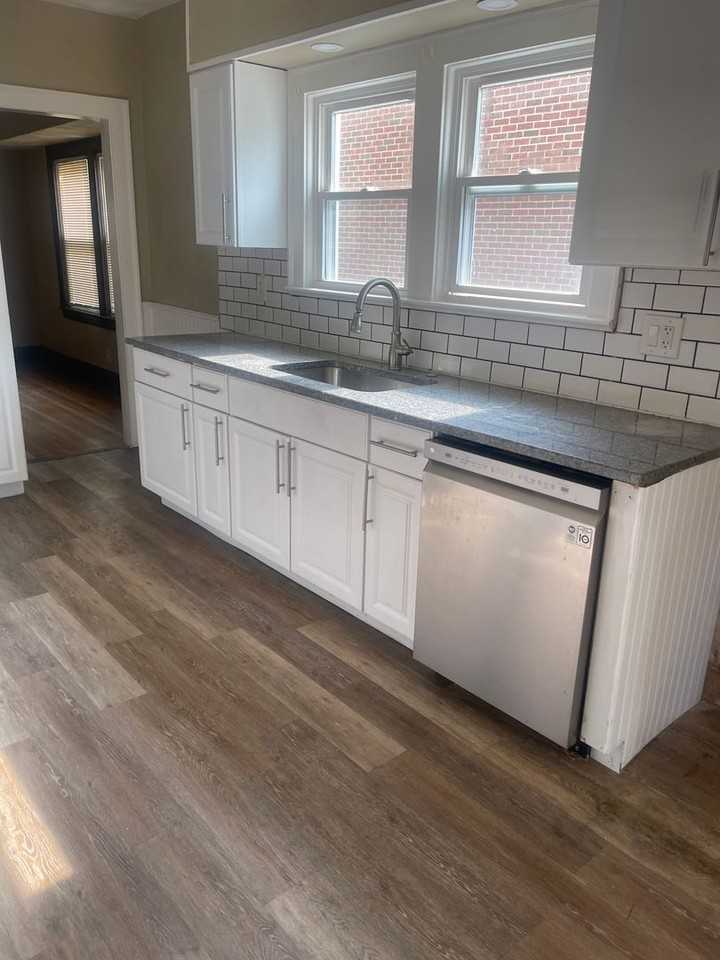 4397 Ardmore Rd - Photo 7 of 16