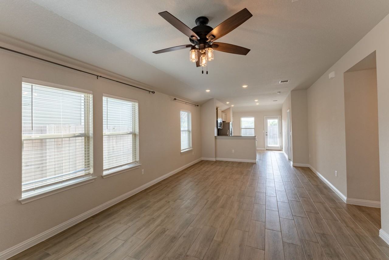 8209 Mc Kamy Dr - Photo 6 of 29
