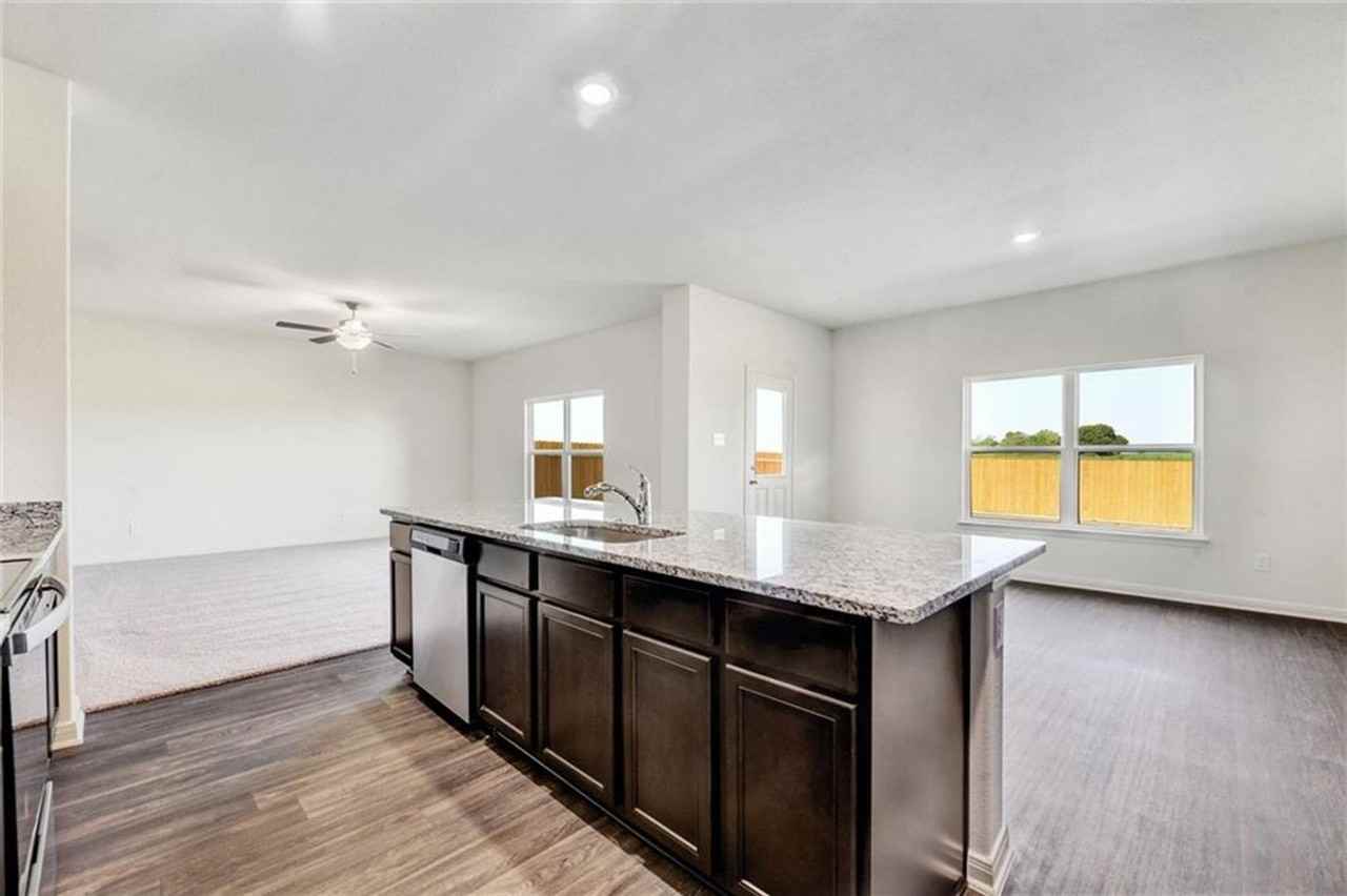 116 Maywood Lane - Photo 7 of 27