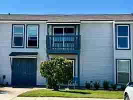 featured image of 631 Tarpon Ave