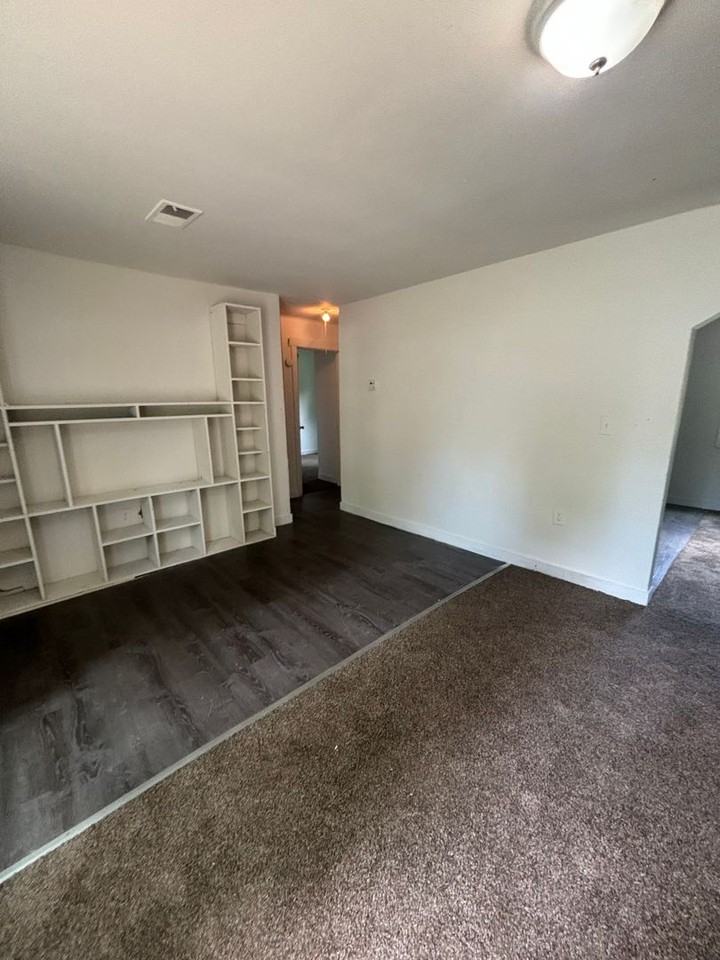 3341 Se Girard St - Photo 2 of 11