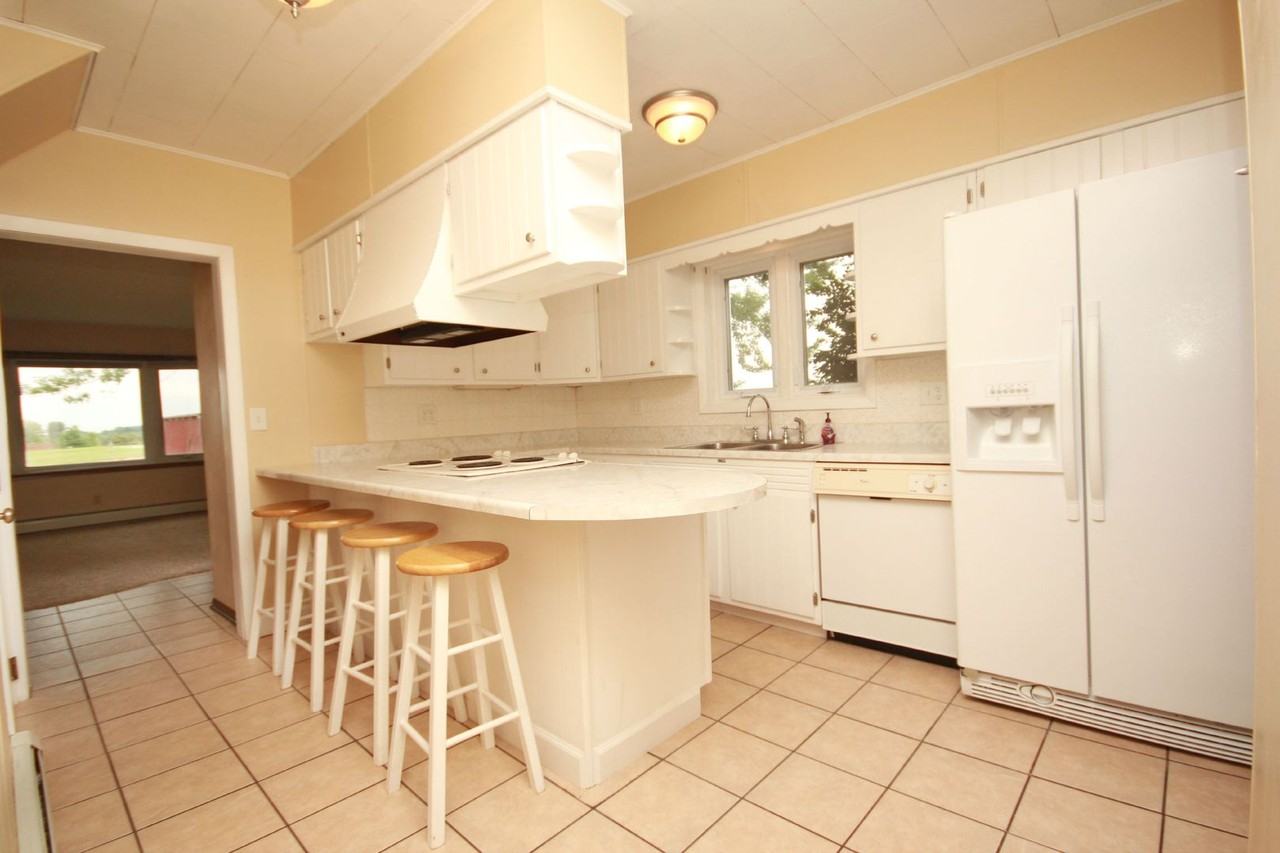 3122 N 1200th Ave - Photo 3 of 24