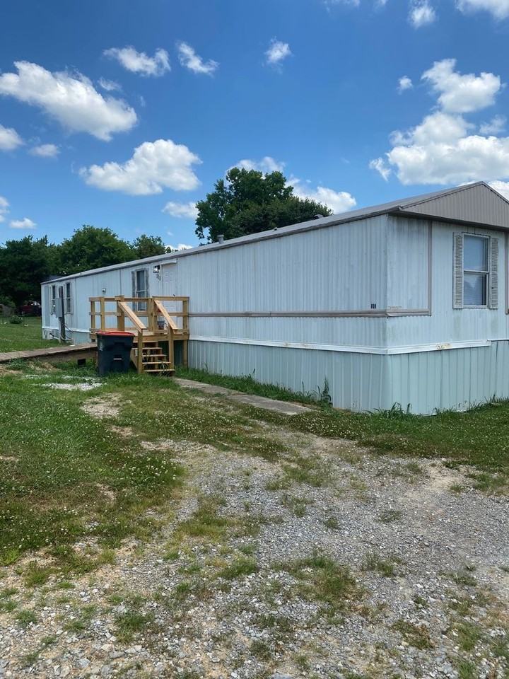 102 Haley Way - Photo 2 of 19