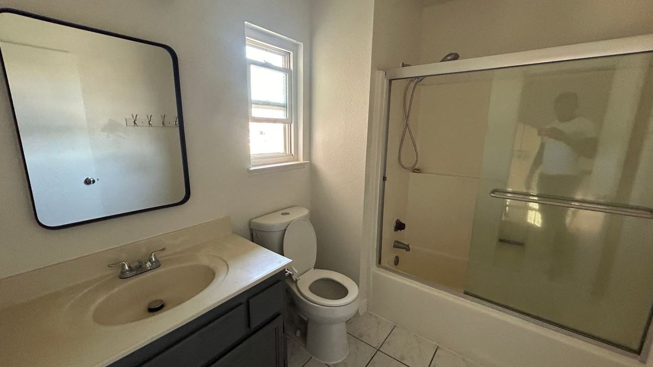 26287 Capay Bay Ct - Photo 7 of 9