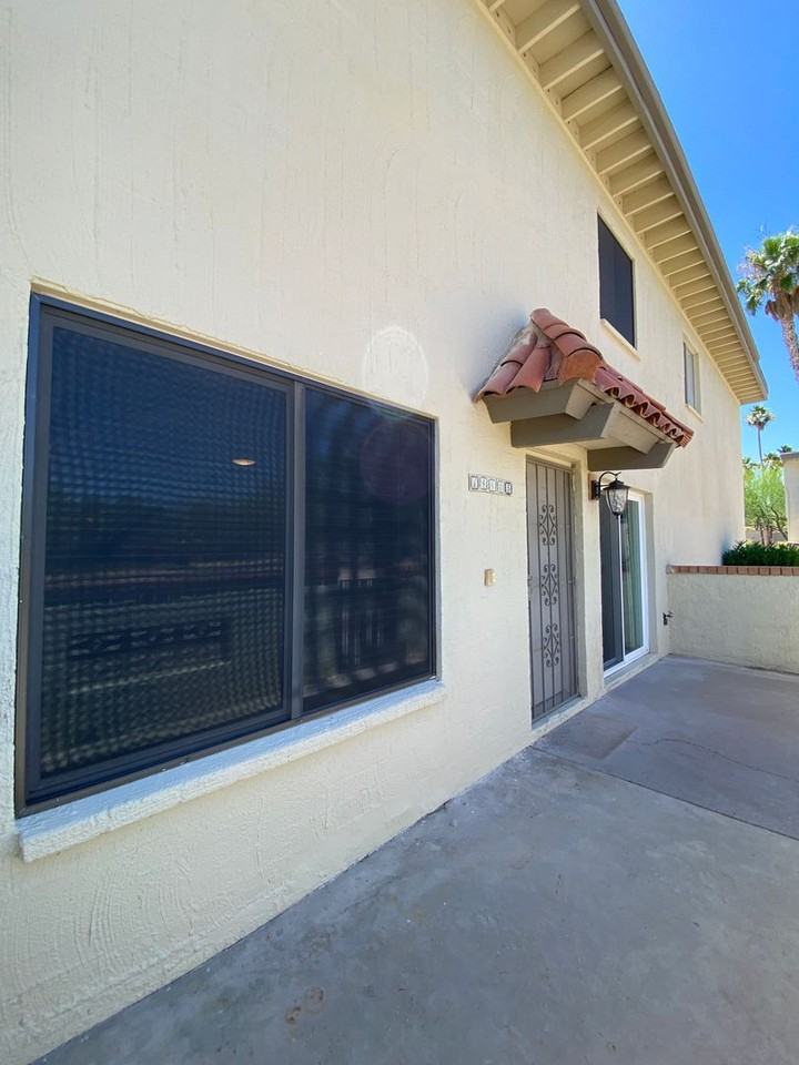 14405 N Teakwood Ln - Photo 2 of 16