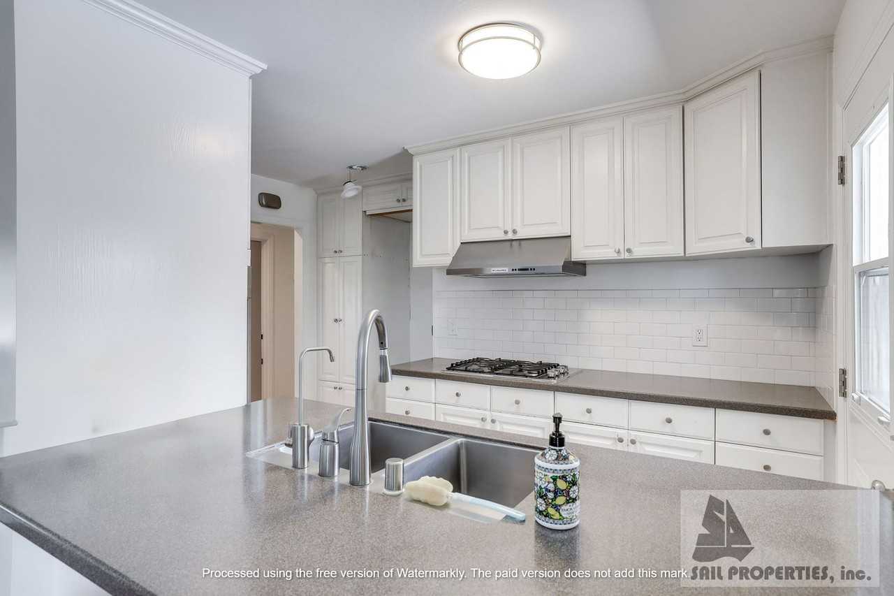 15011 Sussex Cir - Photo 6 of 15