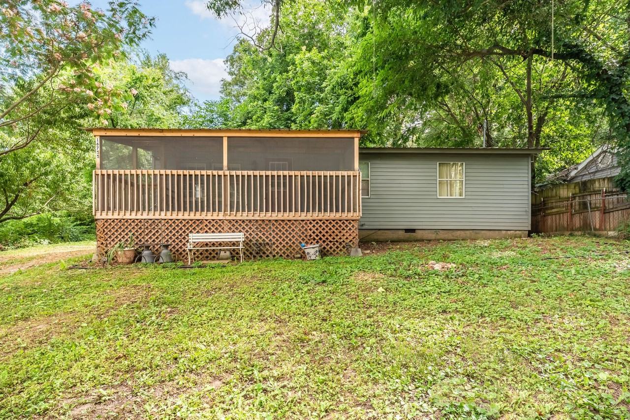 16755 Leisure Loop - Photo 2 of 17