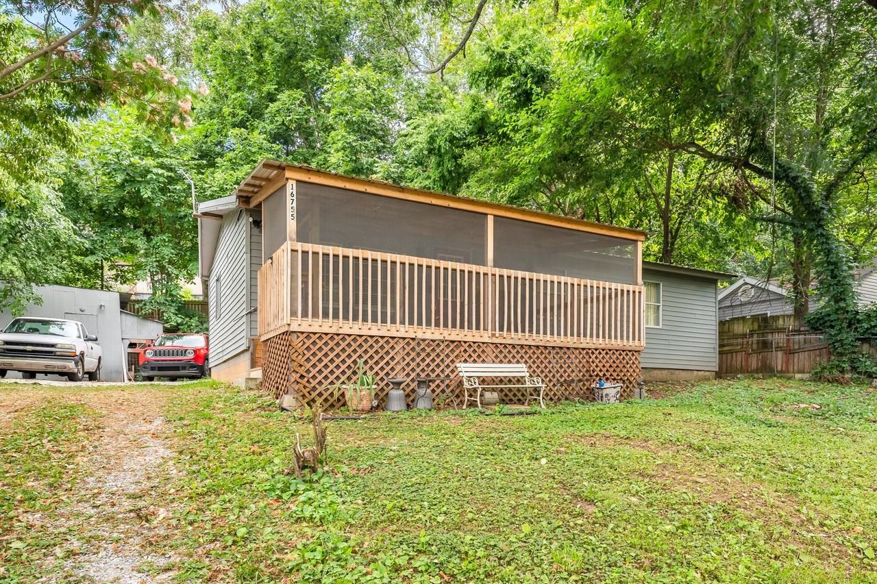16755 Leisure Loop - Photo 3 of 17