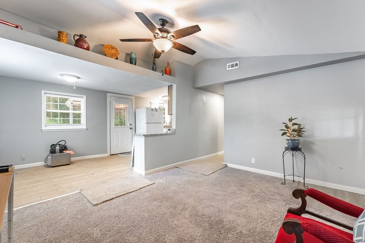 16755 Leisure Loop - Photo 7 of 17