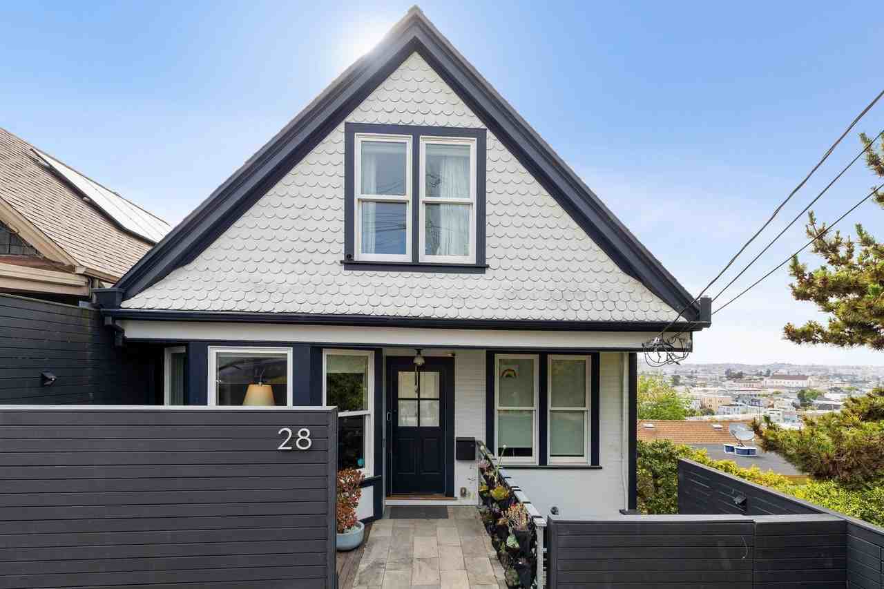 28 Montcalm St - Photo 3 of 50