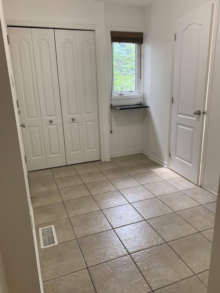 59 Strathaven Pvt #1 - Photo 3 of 14