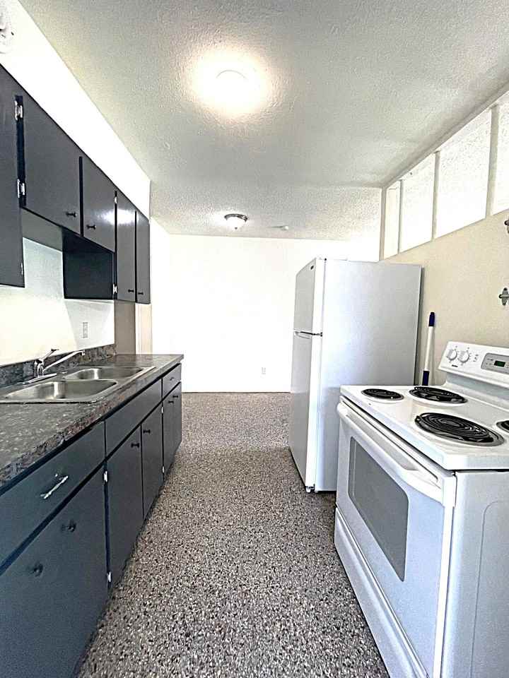 218 N Lakeland Ave #1 - Photo 7 of 20