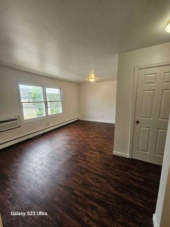 325 E Leasure Ave - Photo 3 of 6