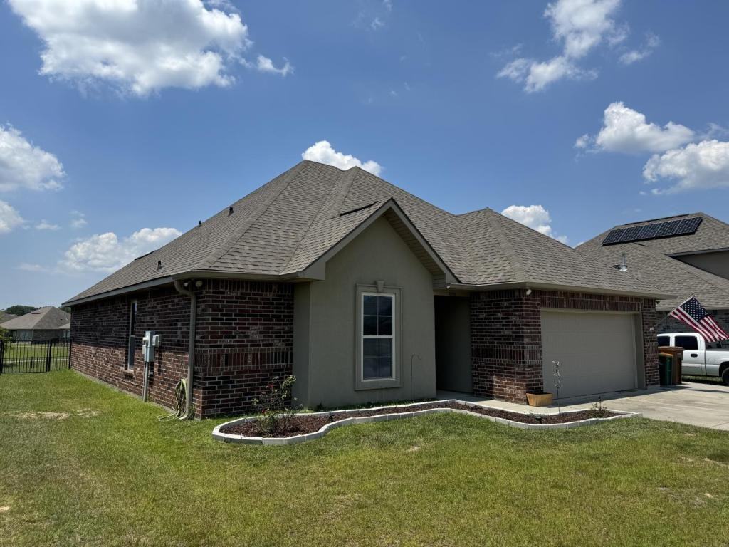 16901 Desmare St - Photo 3 of 20