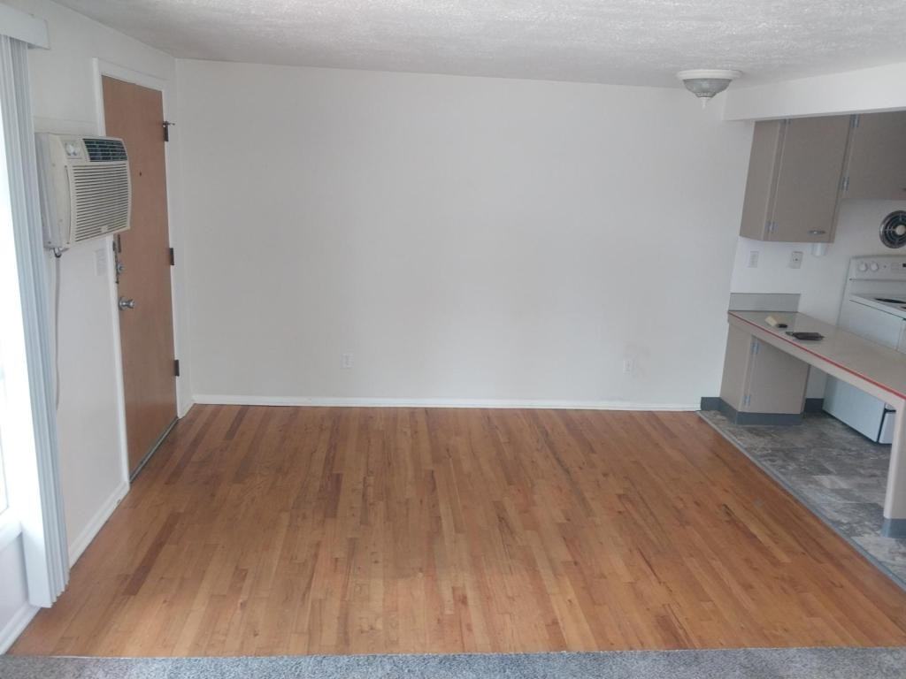 2918 N Belt St - Photo 3 of 14