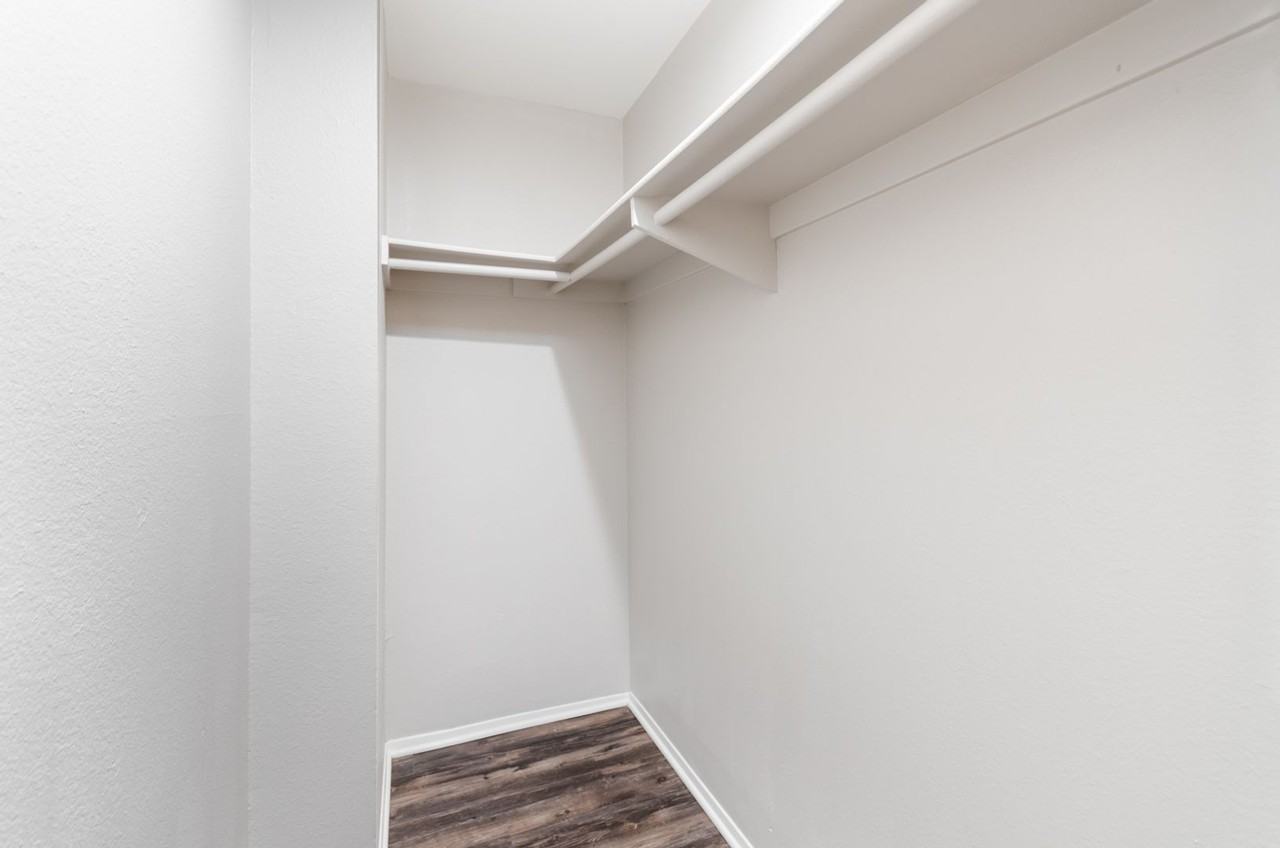 Welcome home to Lake View Park! - Photo 7 of 14