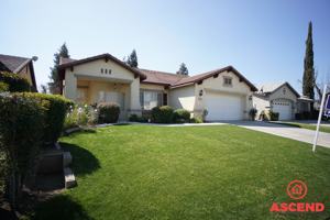 featured image of 8407 Glenlakes Ct