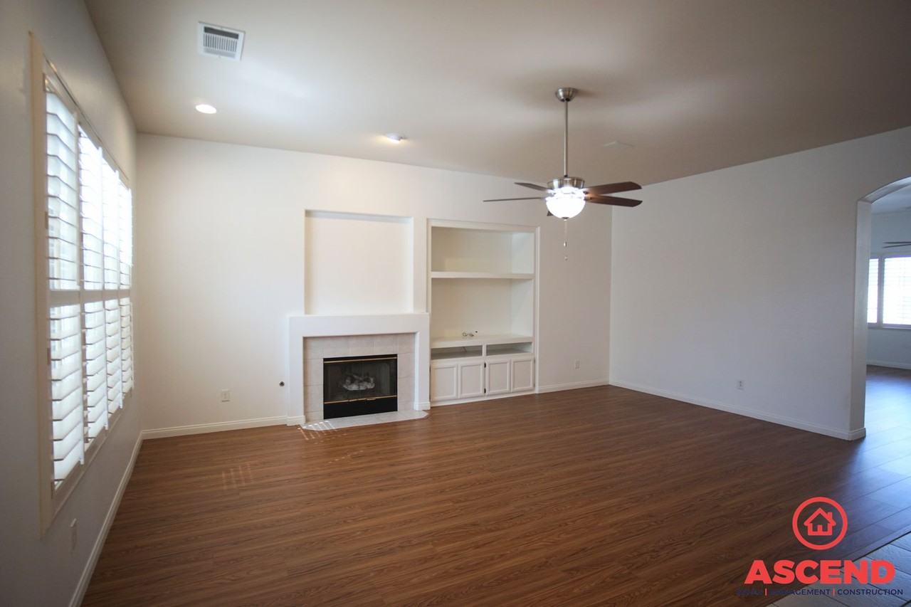 8407 Glenlakes Ct - Photo 6 of 16