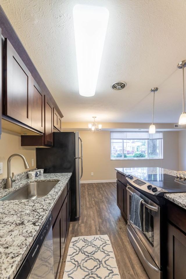 The Villas Of Madison - Photo 6 of 20