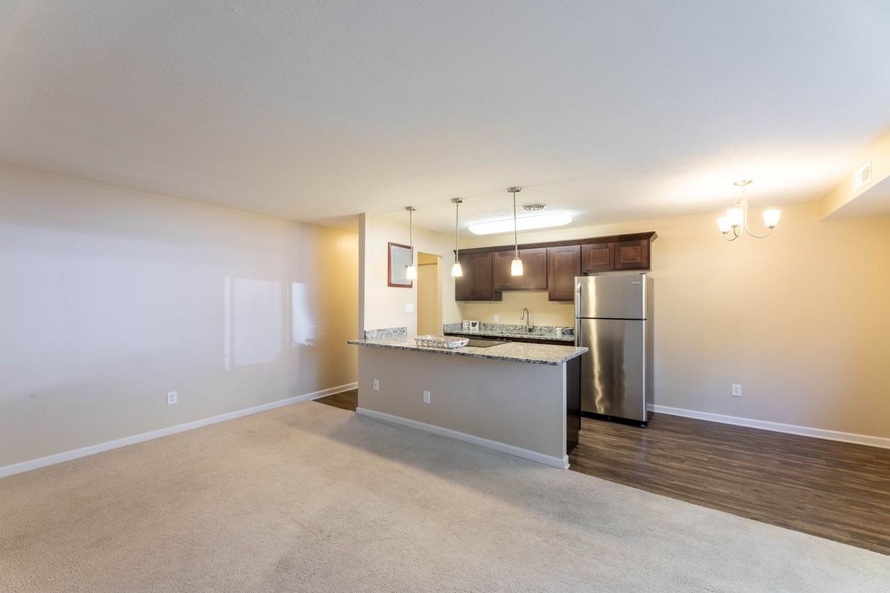 The Villas Of Madison - Photo 7 of 20