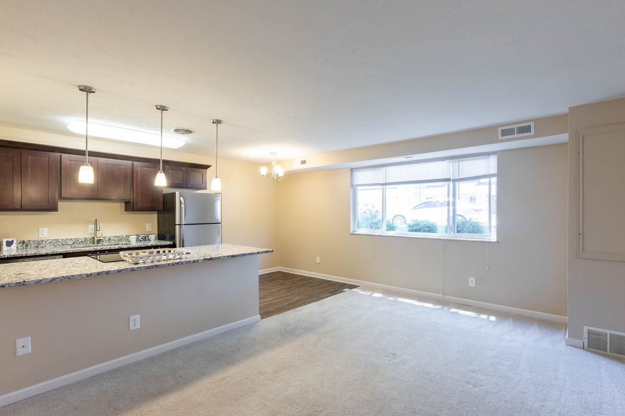 The Villas Of Madison - Photo 5 of 20