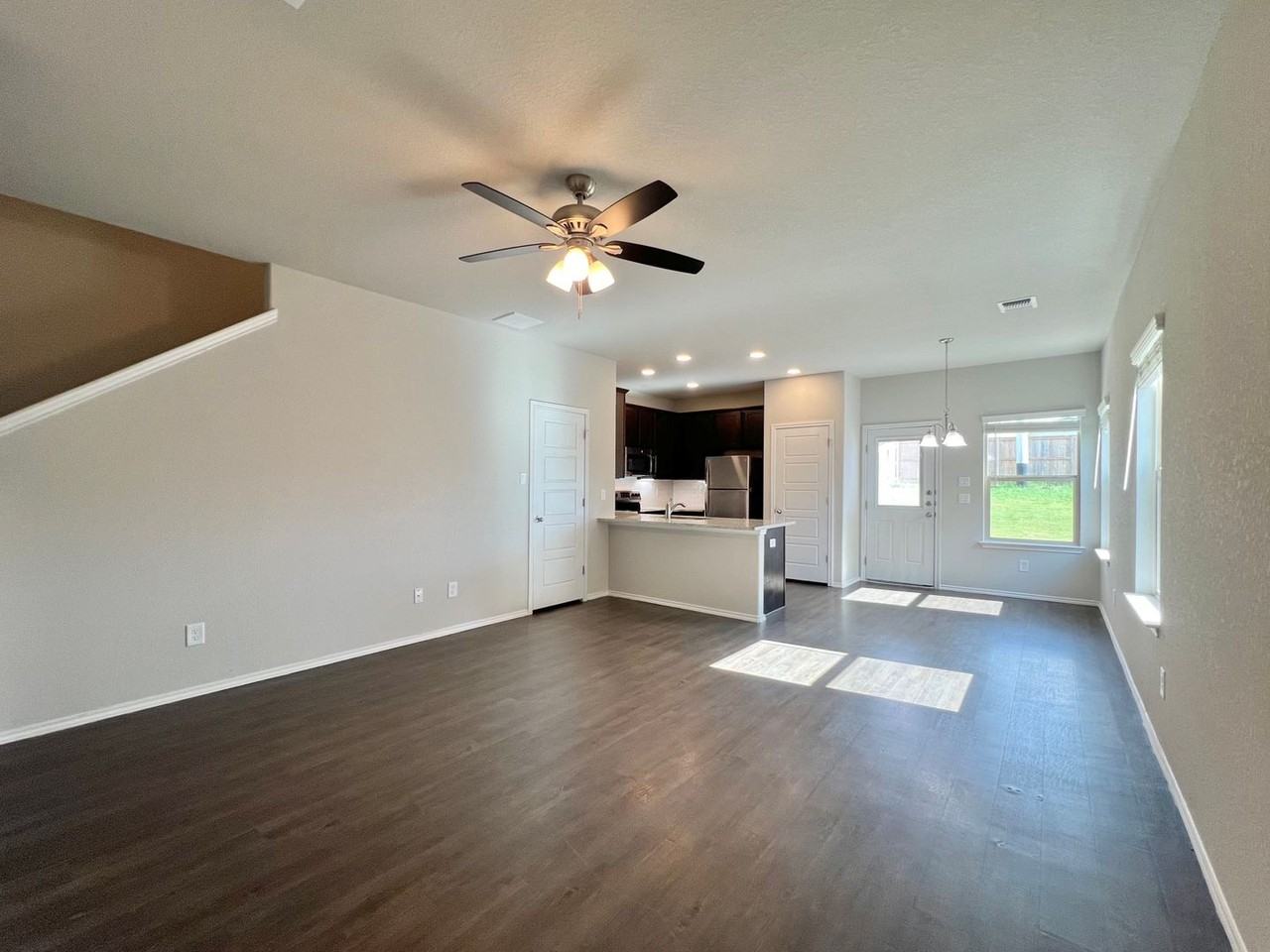 9106 Canyon Bend - Photo 2 of 25