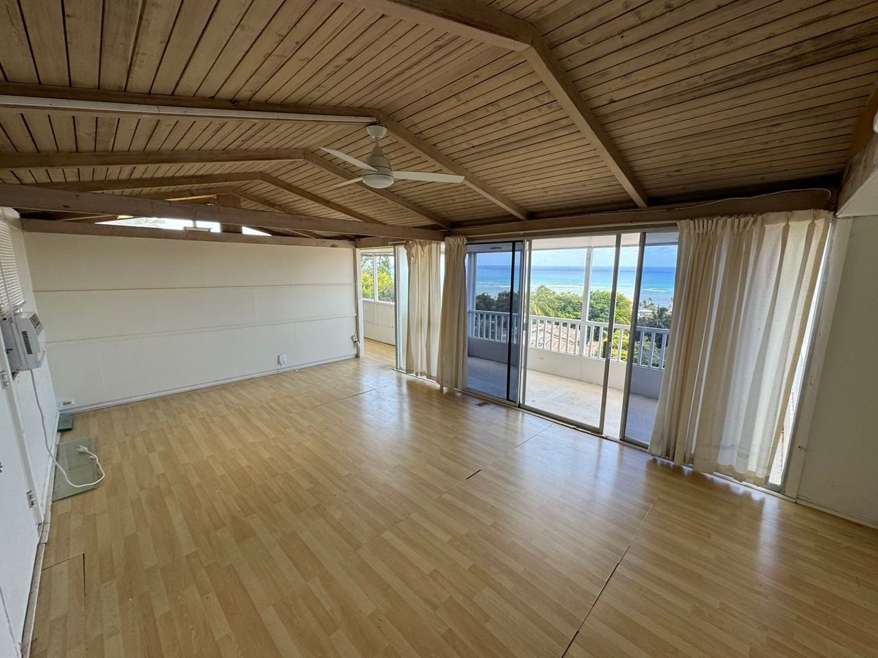 1383 Laukahi St - Photo 2 of 9