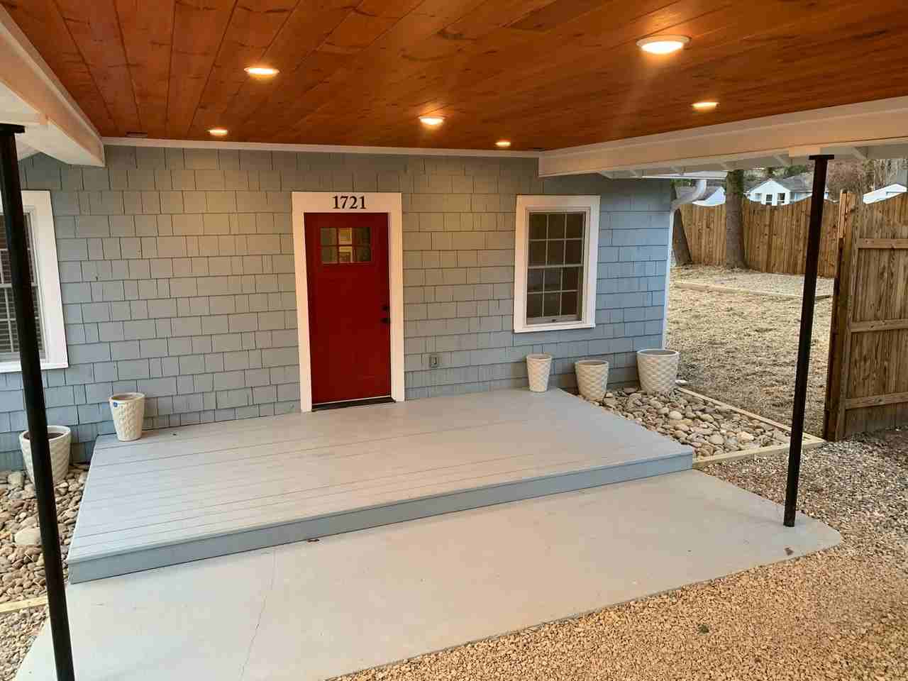 1721 Greenville Hwy - Photo 2 of 28