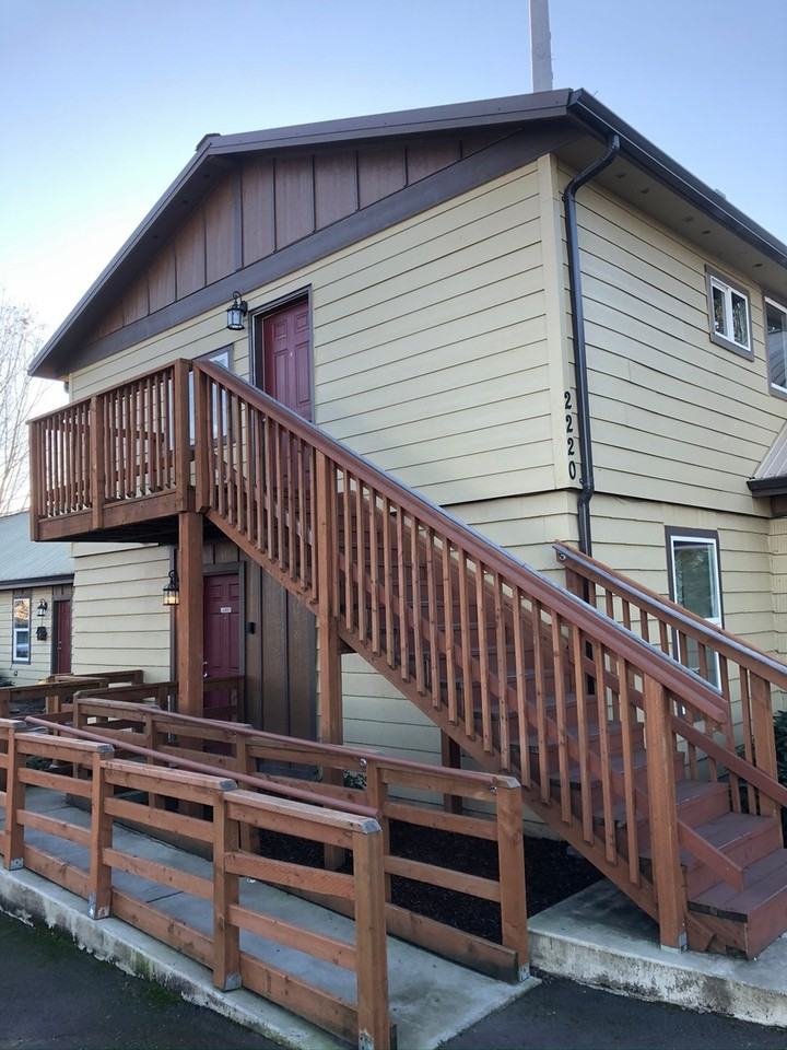 TRU2220 - Photo 3 of 8