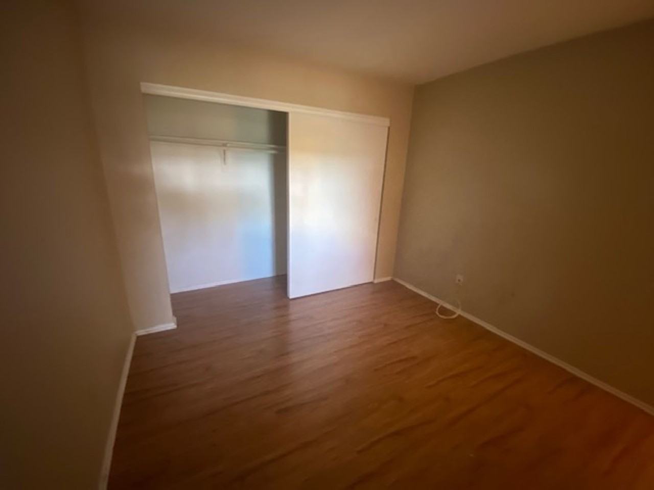 12948 Sycamore Village Dr - Photo 2 of 5