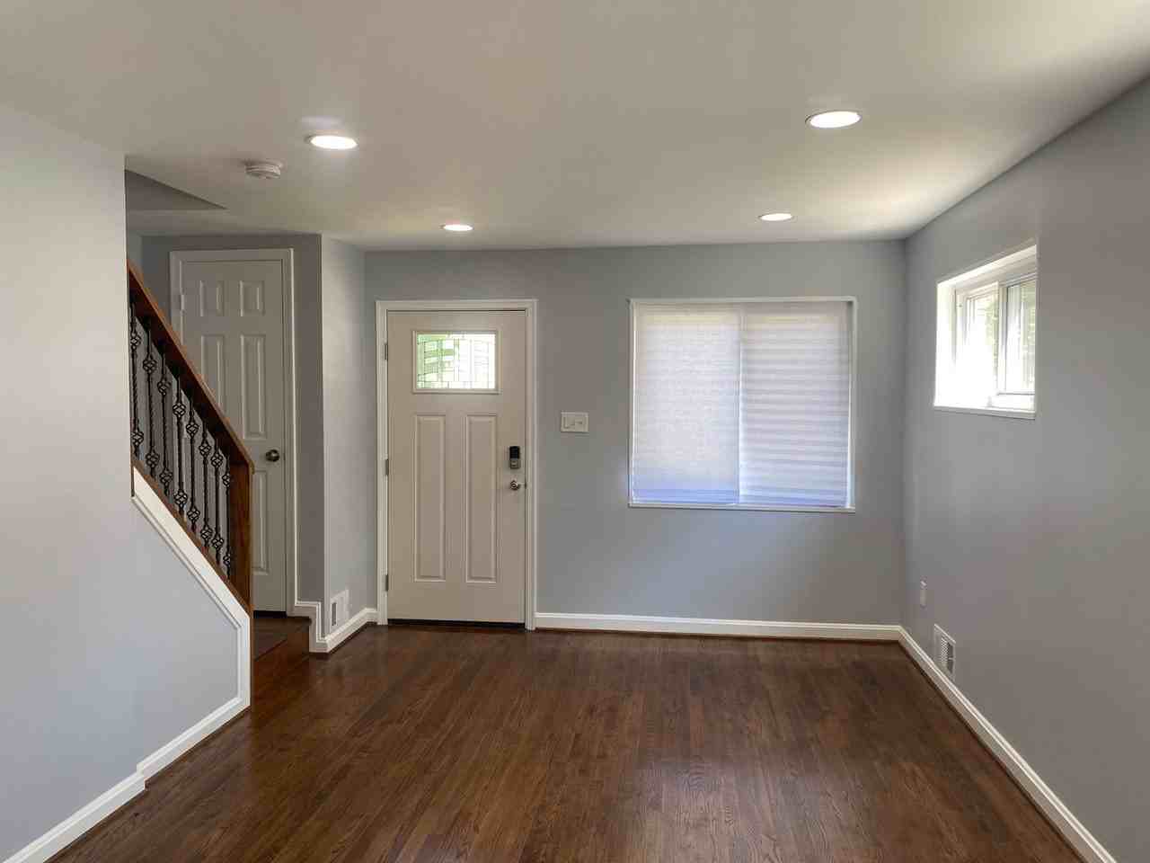 7203 Glenridge Dr - Photo 2 of 21