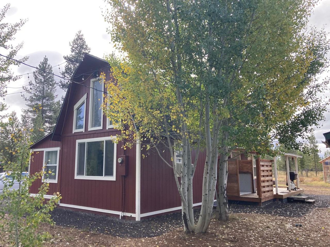 16861 Whittier Dr - Photo 2 of 24