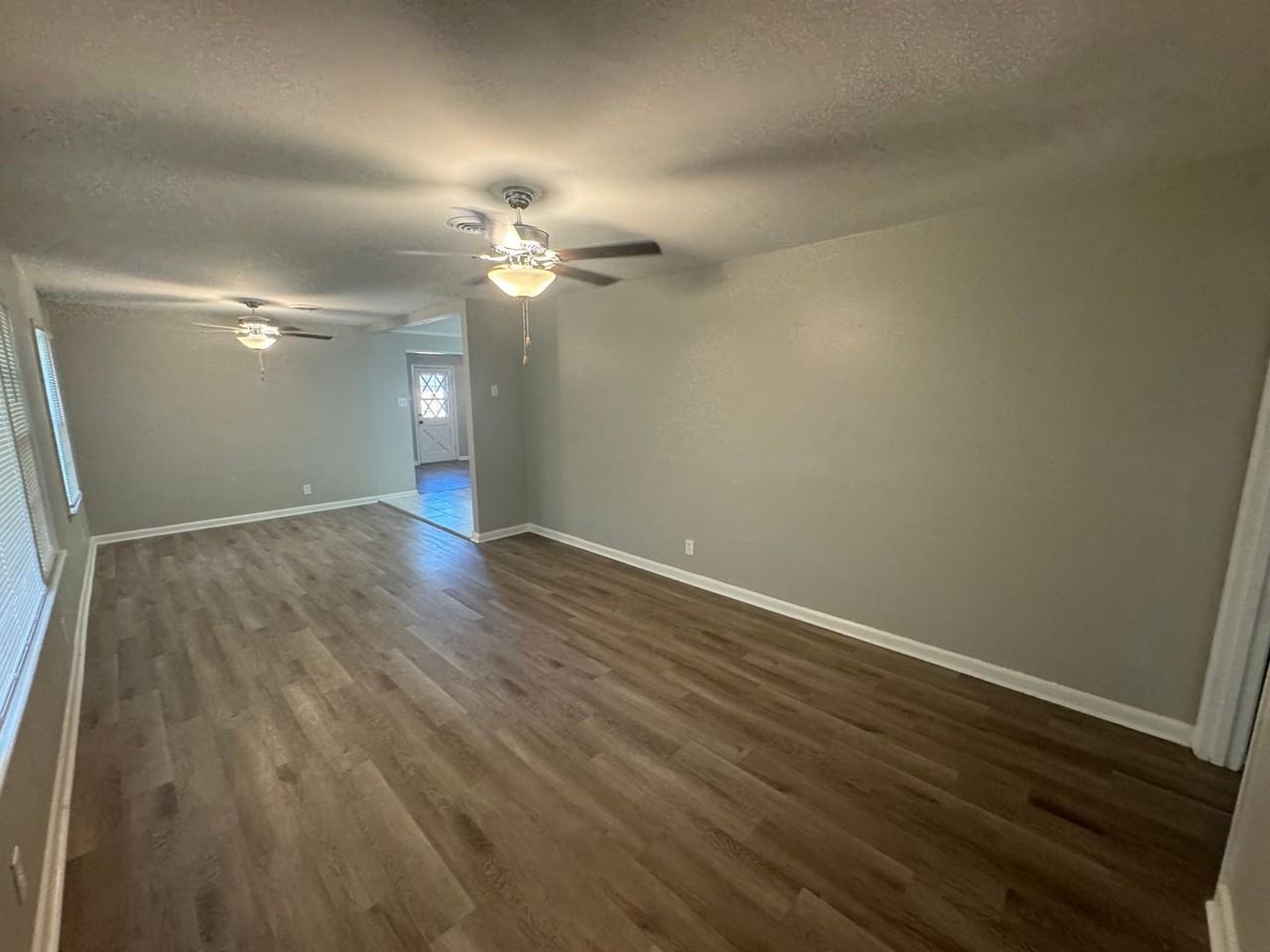 2613 Plantation Dr - Photo 2 of 19