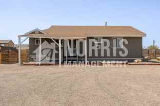 381 E Ghost Ranch Rd - Photo 1 of 1