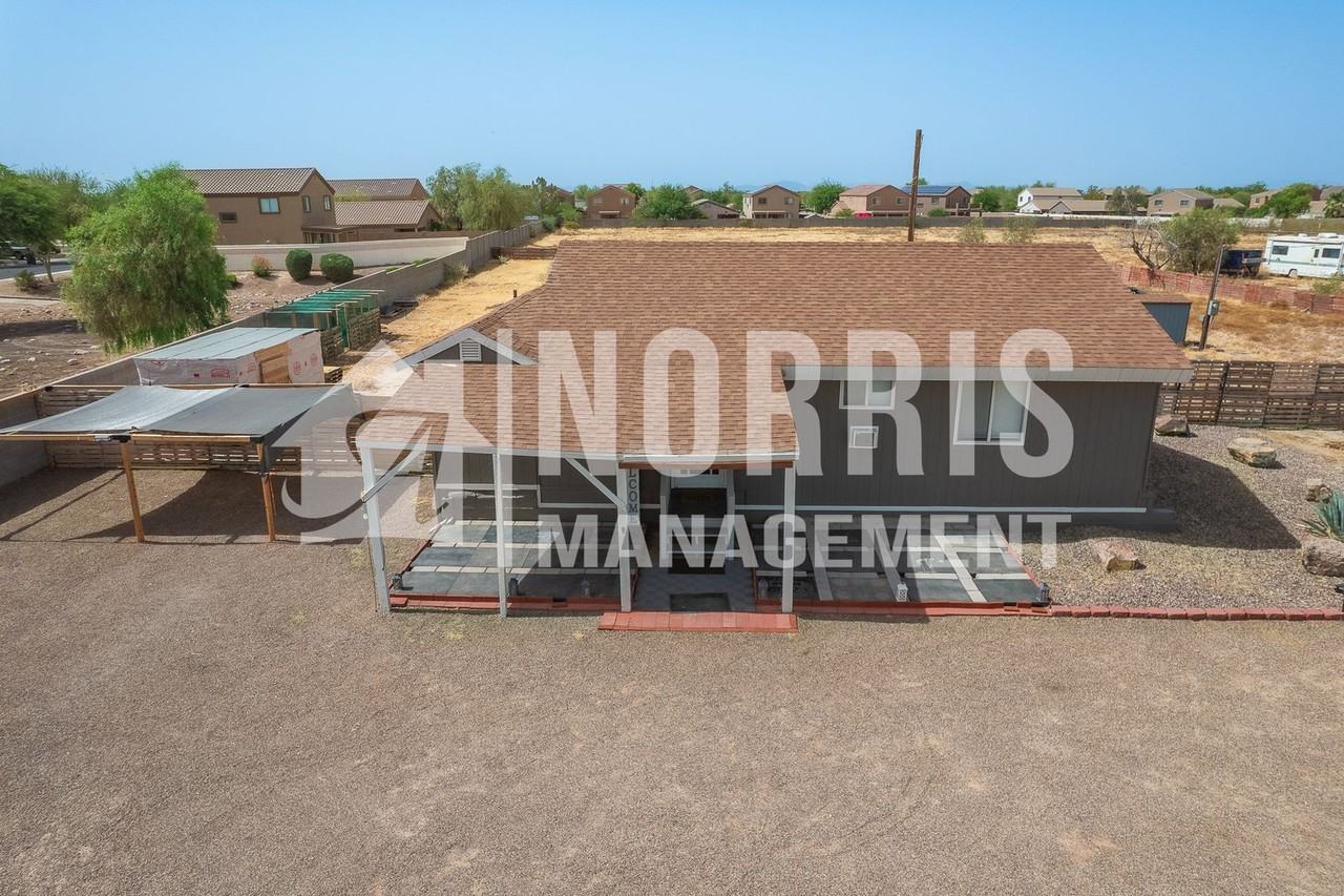 381 E Ghost Ranch Rd - Photo 7 of 42