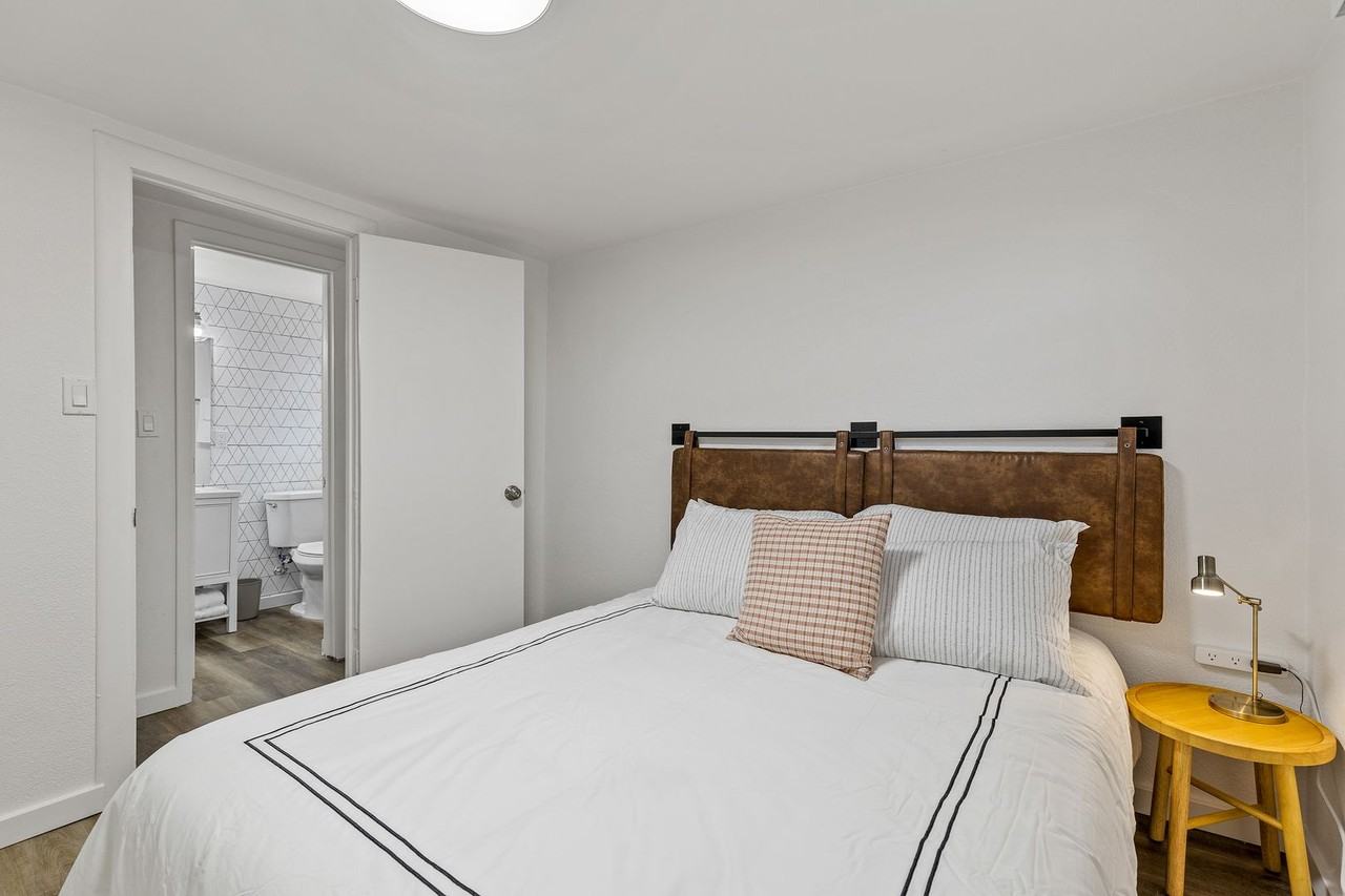 Venture on Route 66 - Photo 3 of 25