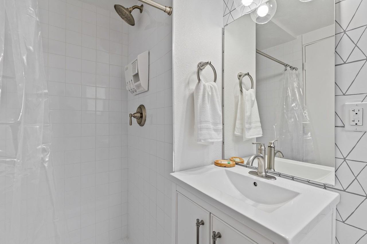 Venture on Route 66 - Photo 5 of 25