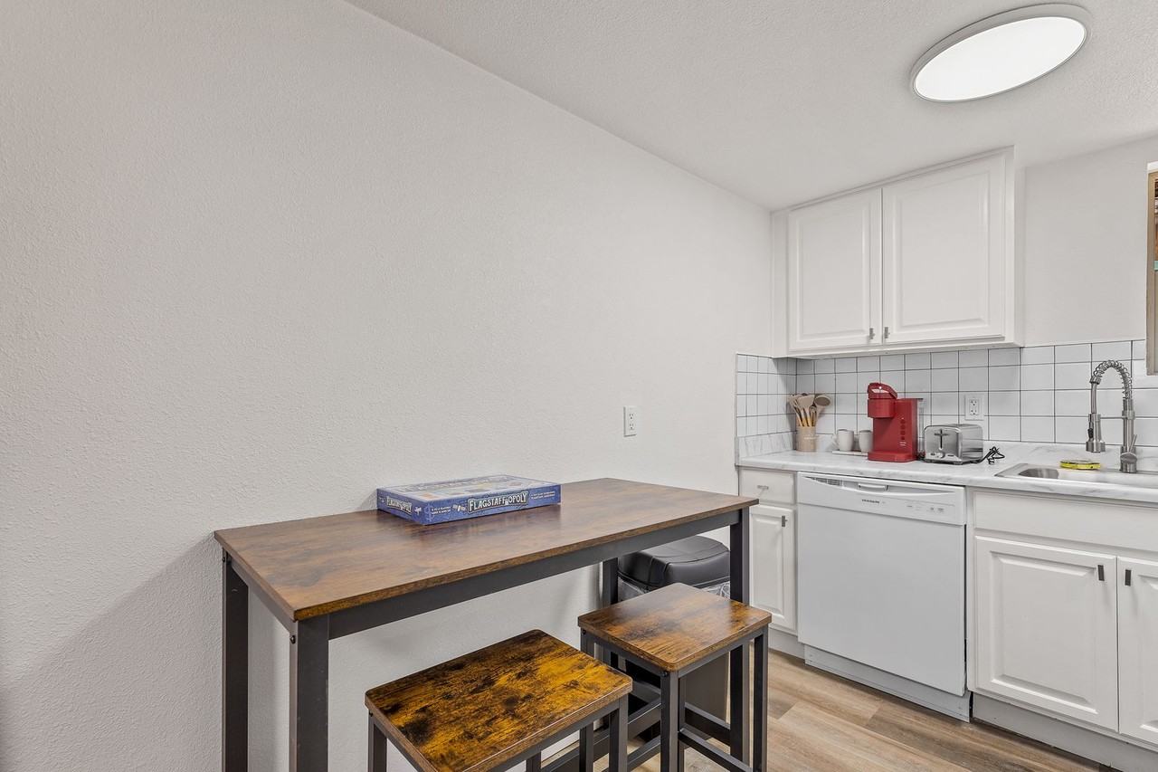 Venture on Route 66 - Photo 7 of 25