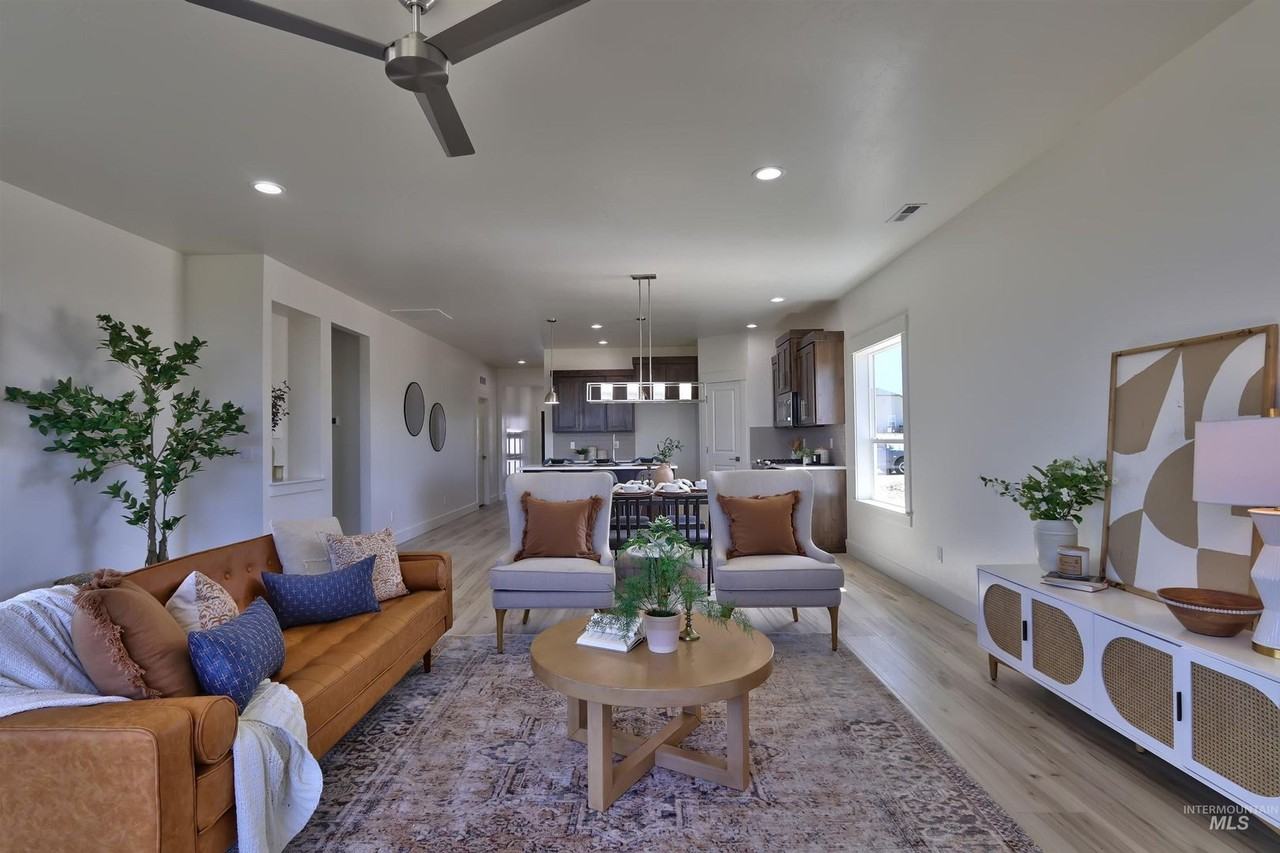 2460 W Herron Ridge Ct - Photo 5 of 17