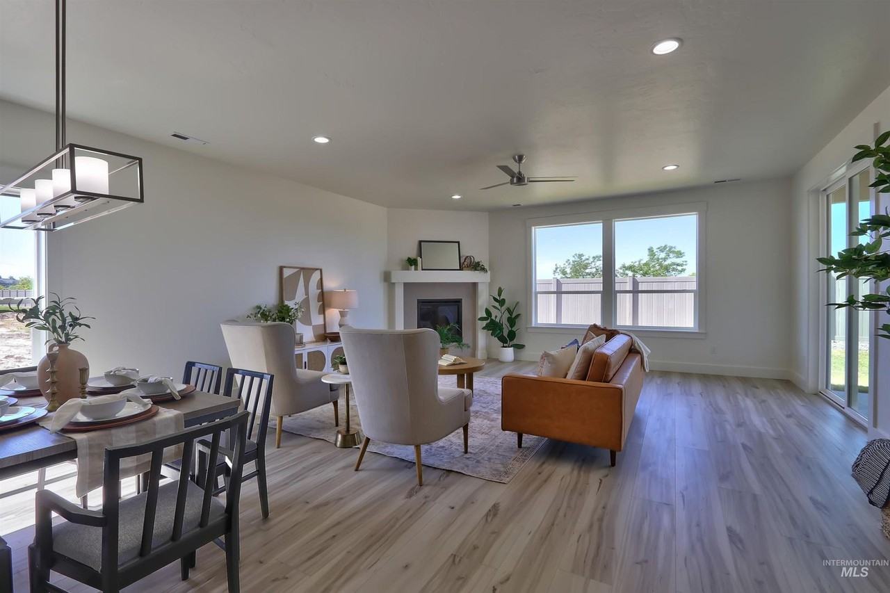 2460 W Herron Ridge Ct - Photo 7 of 17