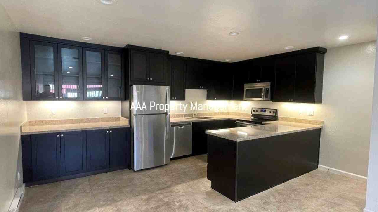 101 Kinross Dr #22 - Photo 2 of 22