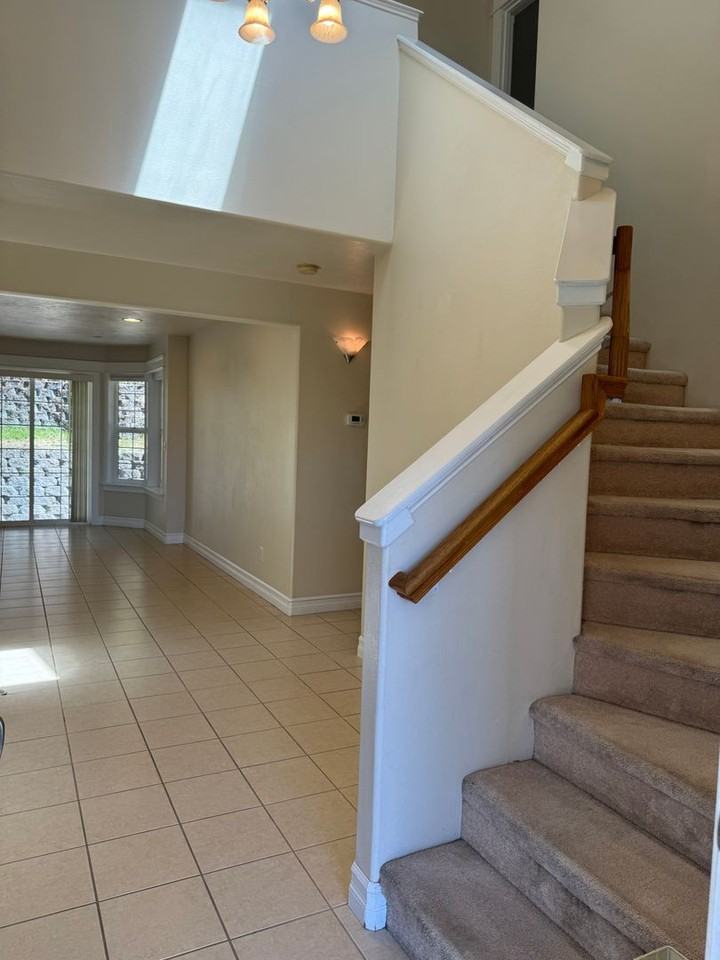 2719 Hallmark Ln - Photo 5 of 45